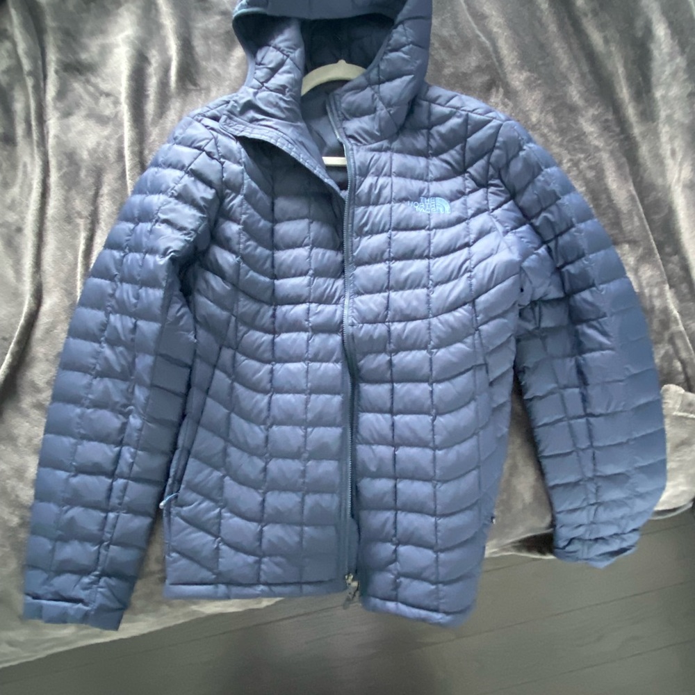 North Face Men’s Thermo Ball Eco Hoodie - Picture 2 of 4